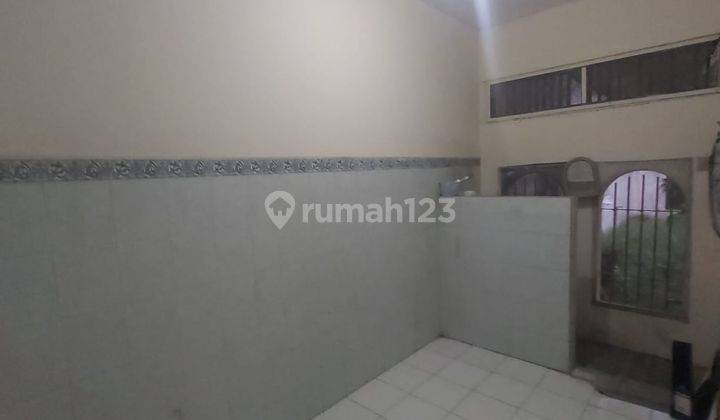 Rumah 2 Lantai di Ketintang Permai, Hitung Tanah Saja 2