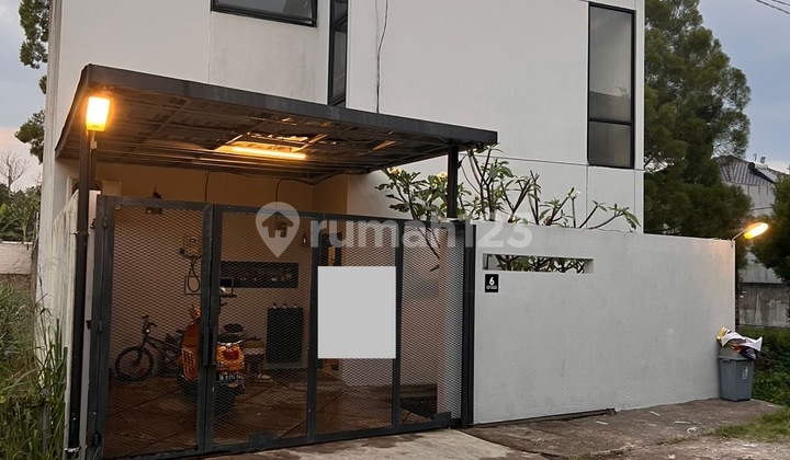 Rumah Modern 2 Lantai Di Geger Kalong Bandung