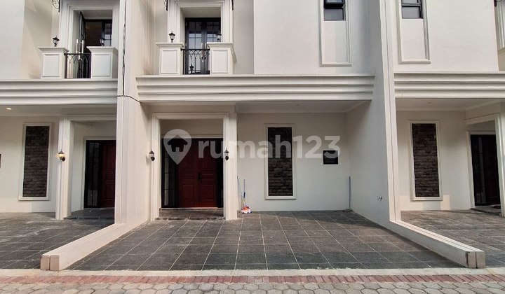 Rumah 2 lantai Lokasi Premium di dalam Cluster  Akses Boulevard Grand Depok City