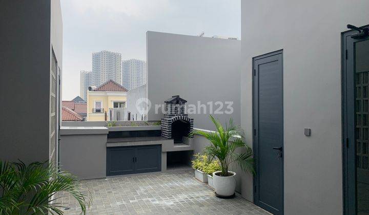 Rumah 3 Lantai Baru, Bisa Jalan Kaki Ke Pondok Indah Mall 2