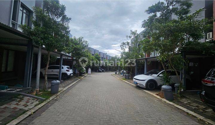 Dijual Rumah Cantik, Rapi Dan Furnished Siap Huni di Cluster Freja Dekat Exit Tol 2