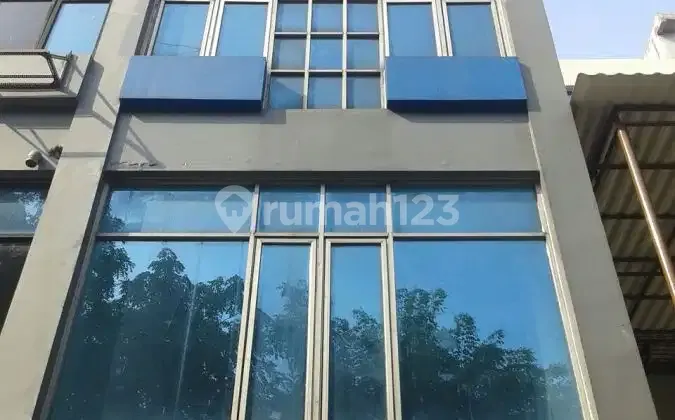 Disewakan Ruko Joglo Intercon Megah 4 Lantai Disewakan Ruko Joglo Intercon Megah 4 Lantai