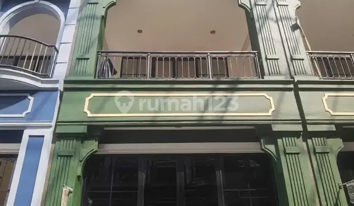 Disewakan Ruko Pik 2 Kompleks Asia 3 Lantai Disewakan Ruko Pik 2 Kompleks Asia 3 Lantai