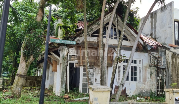 Dijual Rumah Hitung Tanah Saja ********..Hoek Dijual Rumah Hitung Tanah Saja ********..Hoek