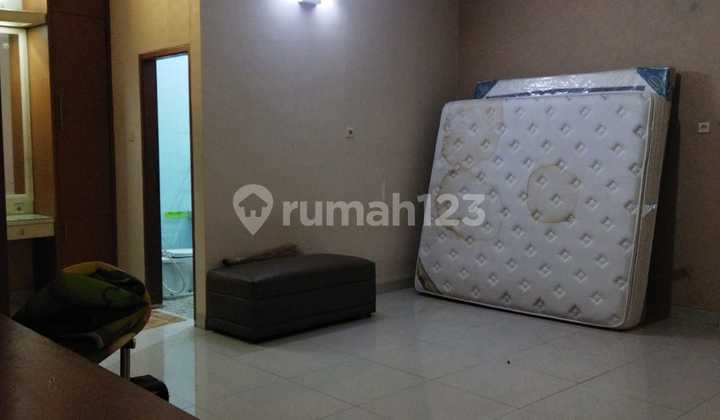 Rumah 2 Lantai Di Tomang (harga Dibawah Njop) 2