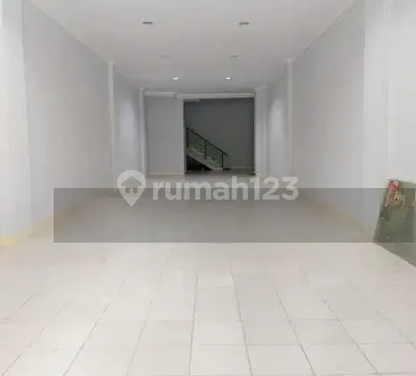 For Sale: Taman Palem Lestari Shop House in Cengkareng