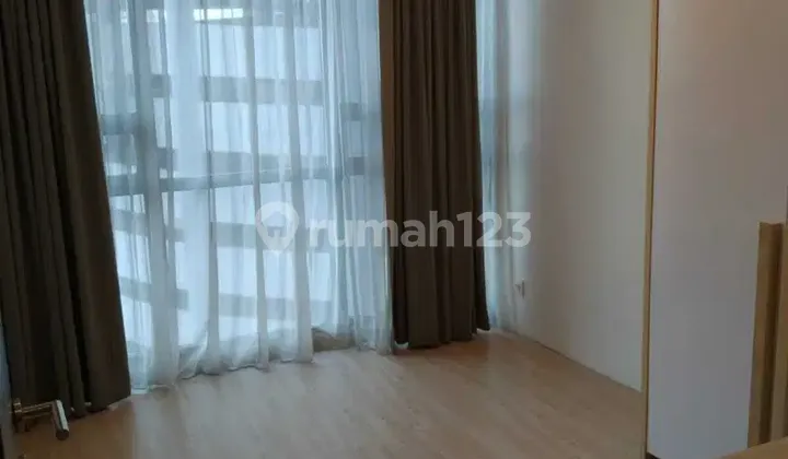 Dijual Cepat Apartemen St. Moritz Royal Suite Tower 2br