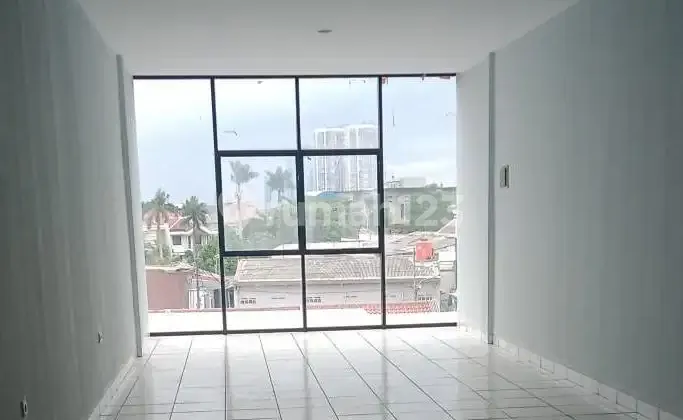 Dijual Ruko Puri Indah 3 Lantai