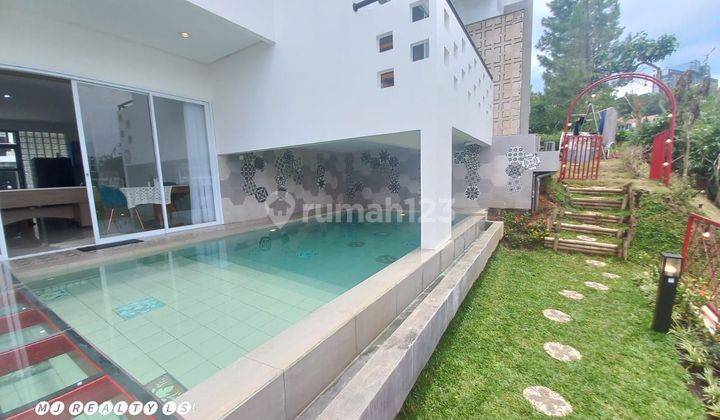 Rumah Swimming Pool Dan Full Furnish Resort Dago Pakar 1