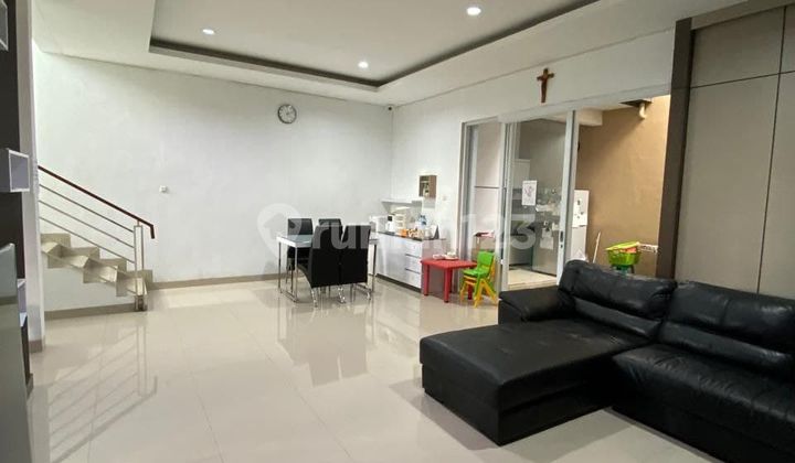 A COMFORTABLE AND READY-TO-OCCUPY HOUSE IN SETIABUDHI. 2