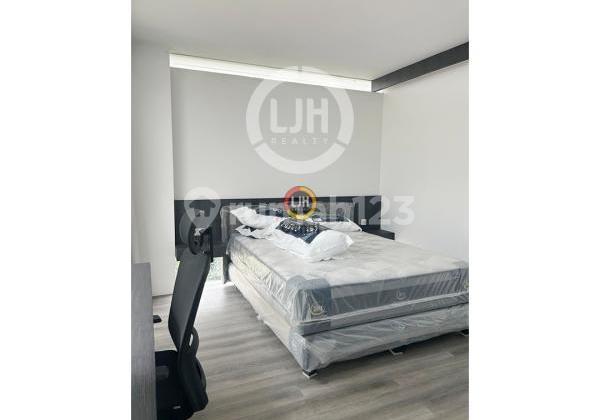 Rumah di Perth Green Candi Residence Semarang 2