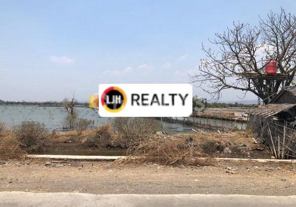 Plots at Kendal Port, Central Java