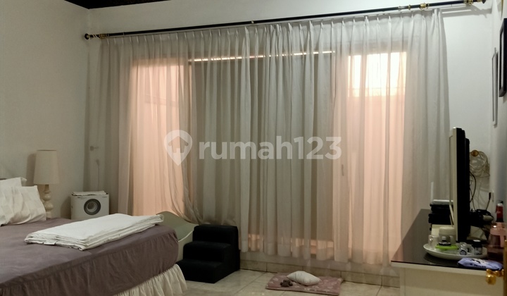 Rumah Bagus Rapi Plafon Tinggi Rumah Bagus Rapi Plafon Tinggi