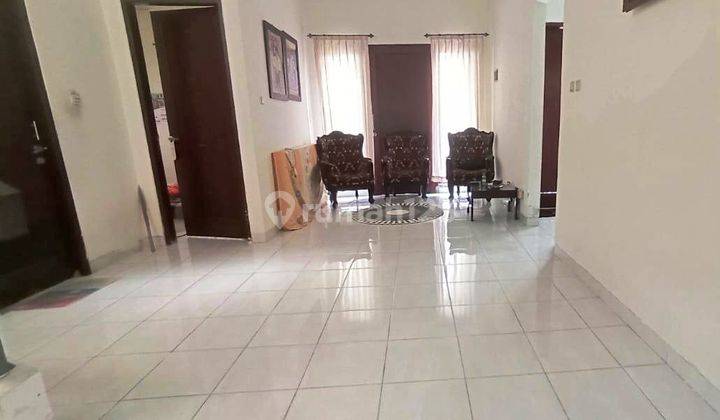 Rumah 2 Lantai Bagus Unfurnished SHM di Summer Festival, Bekasi 2