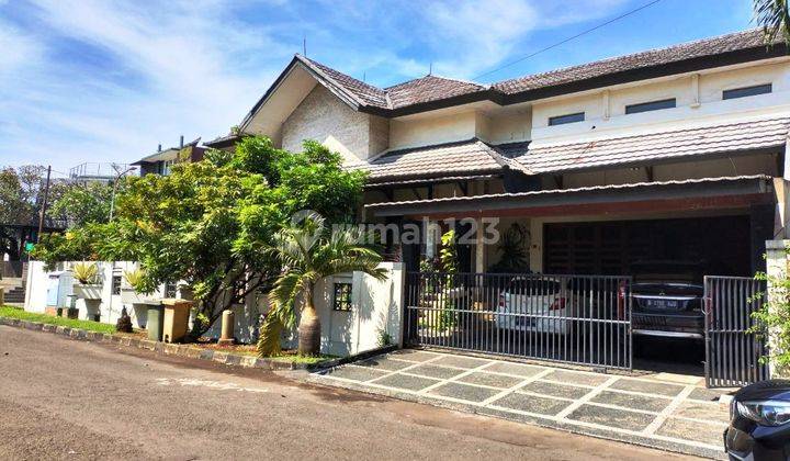 Rumah 2 Lantai Bagus Unfurnished SHM di Boulevard Cikunir, Bekasi 1