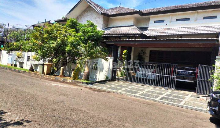 Rumah 2 Lantai Bagus Unfurnished SHM di Boulevard Cikunir, Bekasi 2