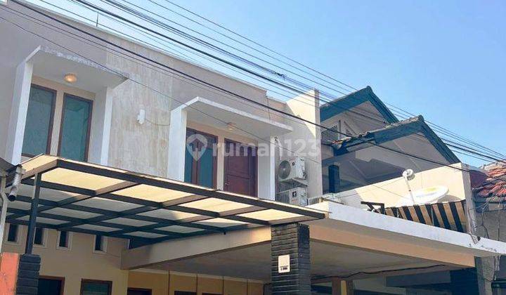 Rumah 2 Lantai Bagus Unfurnished SHM di Jatibening, Bekasi 1