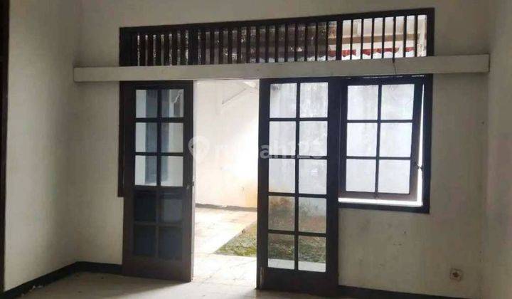 Rumah Bagus Unfurnished SHM di Billymoon, Jakarta Timur 2