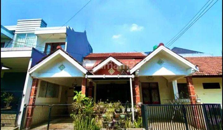 Rumah Bagus Semi Furnished SHM di Kemang Pratama 2, Bekasi 1