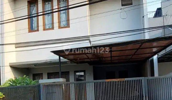 Rumah 2 Lantai Bagus Unfurnished SHM di Jatibening, Bekasi 1