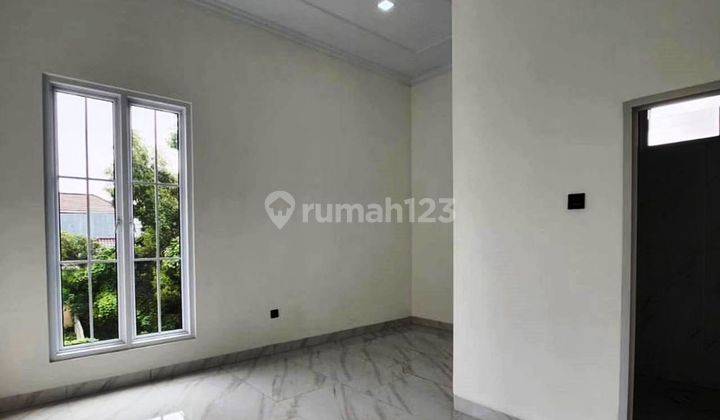 Rumah 2 Lantai Bagus Unfurnished di Pondok Kelapa, Jakarta Timur 2