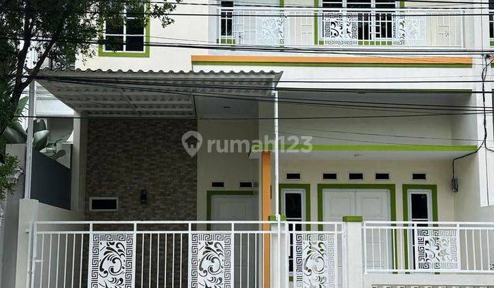 Rumah 2 Lantai Baru Unfurnished SHM di Tityan Kencana, Bekasi 1