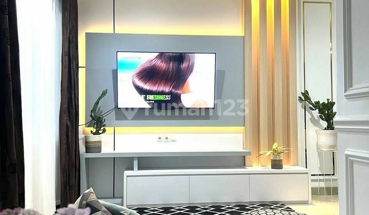 Rumah 2 Lantai 4 Kamar Tidur 3 Kamar Mandi di Cluster Victoria Garden Jual Cepat 2