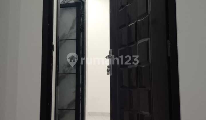 DISEWAKAN RUMAH DEKAT CLUB HOUSE DI PALM RESIDENCE SUMMARECON BEKASI  2
