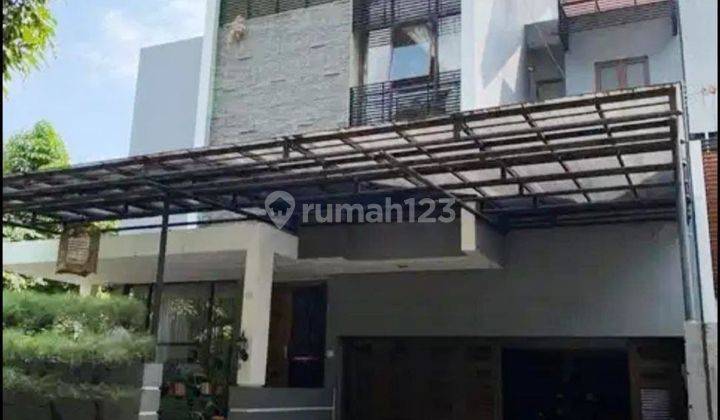 Dijual Rumah Asri 2 Lantai di Perumahan Mewah Komplek Billymoon 1