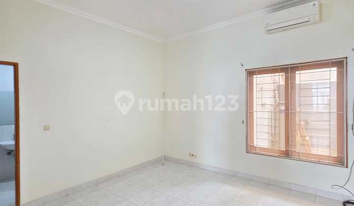 For Rent: Nice Clean House in Pondok Indah Ready to Move In 2