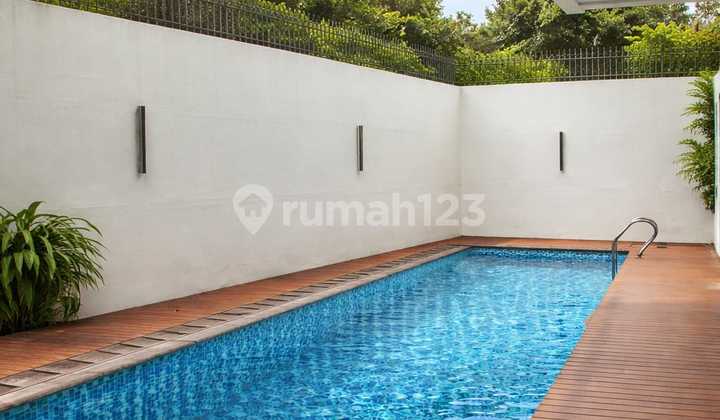 Di Jual Cepat Nego Rumah Bagus Lengkap Ada Swimming Pool di Jagakarsa