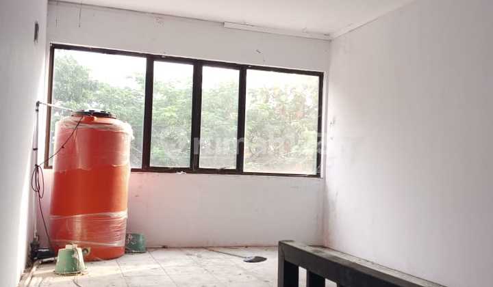 Ruko 2 Lantai di Irigasi Sipon Cipondoh Tangerang 6