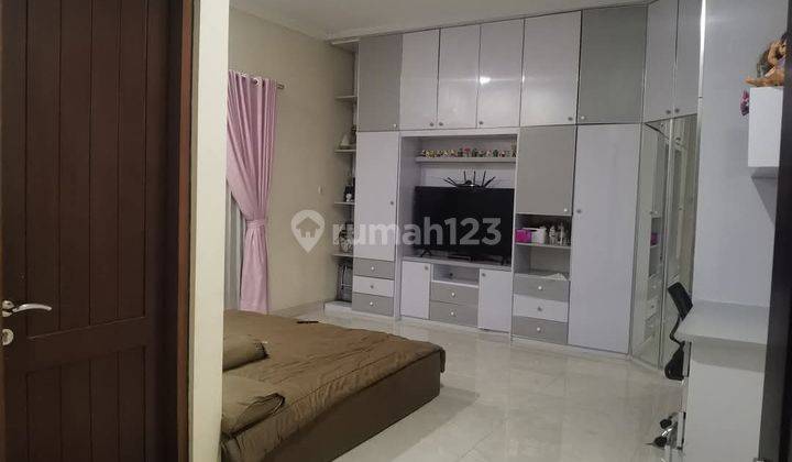 Dijual Rumah Mewah 3Lantai Free Furnished,Banjar Wijaya Tangerang 2