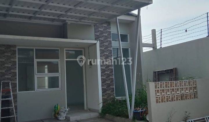 Rumah Minimalis Hoek Di Margoland Cipondoh Rumah 2