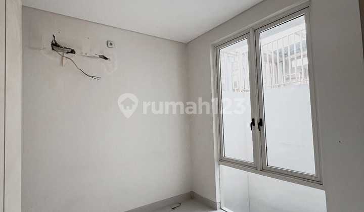 House in Pakuwon City Suvadiva Grand Island 2