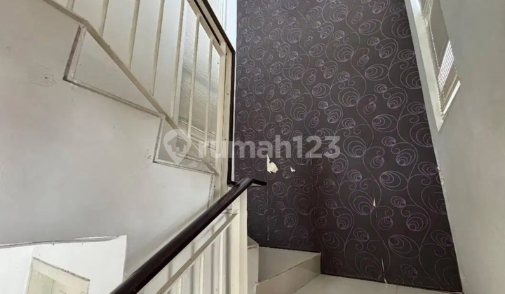 Rumah Palm Beach Minimalis Malibu Beach Furnish Pakuwon City 2