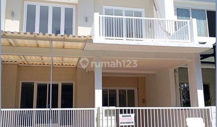 Jual rumah baru renov pakuwon city Taman mutiara surabaya  1