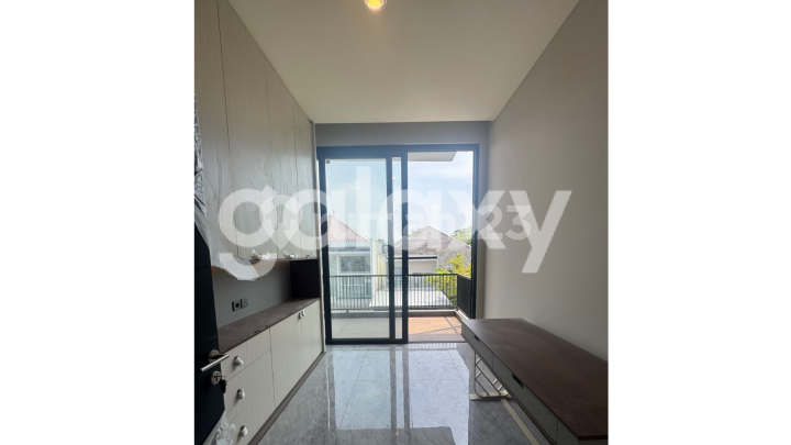 Rumah Baru Gress Hook Furnish Elegant Pakuwon City 2