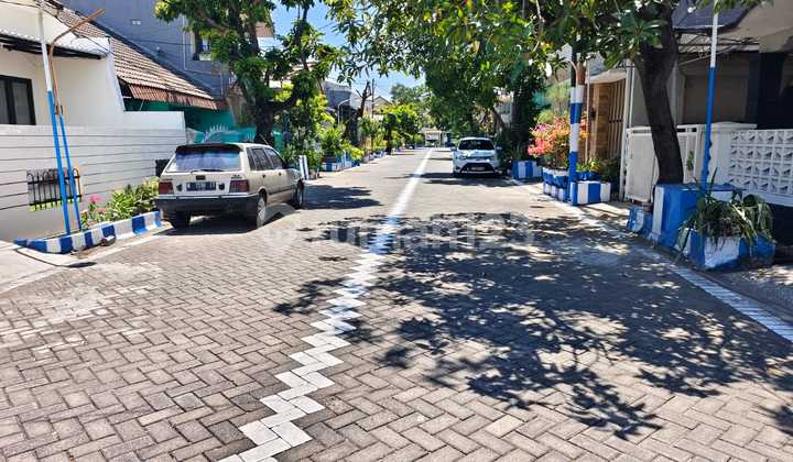Below the Market, Minimalist House in Rewwin Waru Housing Estate, Sidoarjo 2