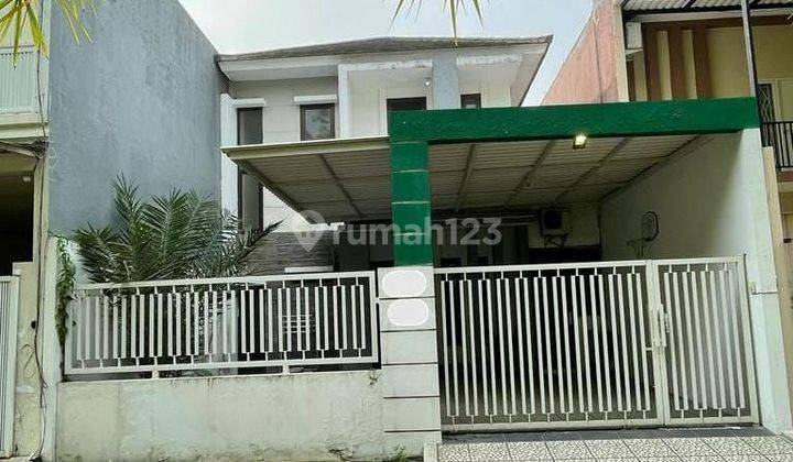 Rumah Minimalis 2 Lantai di Gayung kebonsari 1