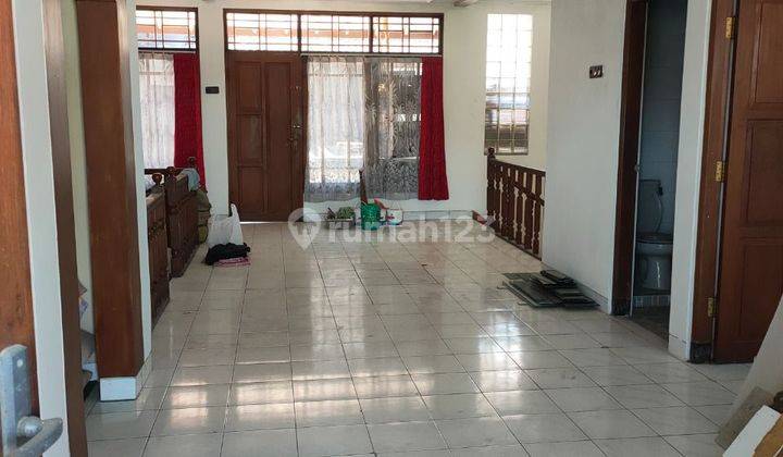 Rumah Strategis di Menanggal indah 2 Lantai 2