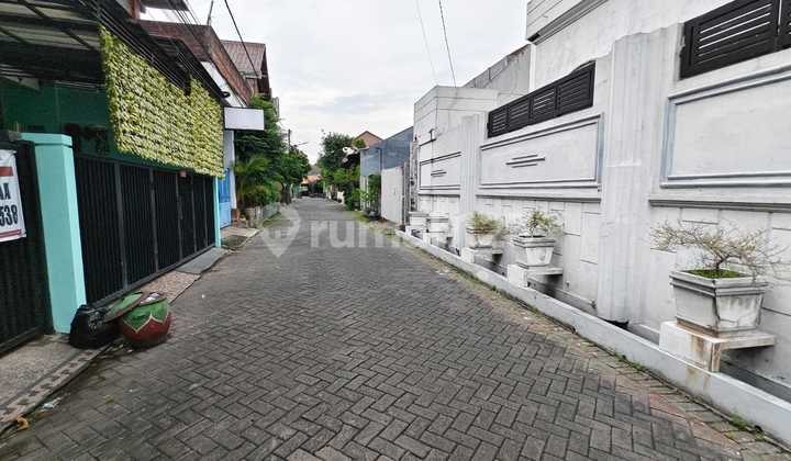 Quick Sale 2-Story Minimalist House in Jambangan, South Surabaya