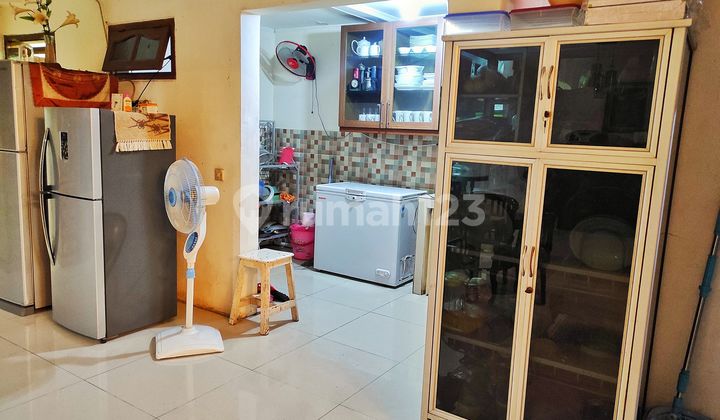 Rumah Luas Siap Huni di Rungkut Asri 2