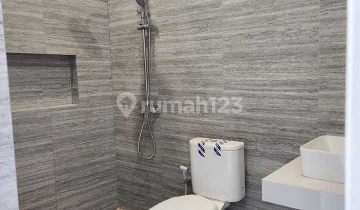 Rumah Modern Premium Quality di Rungkut Mapan Rumah Modern Premium Quality di Rungkut Mapan