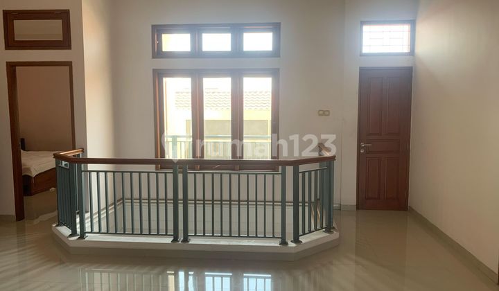 Quick Sale Minimalist House in Puri Surya Jaya Gedangan 2
