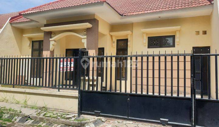 Rumah Murah Siap Huni Butuh Renov Di Palm Spring 1