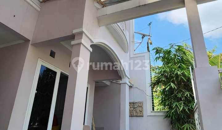 Langka, Rumah Cantik Minimalis Siap Huni Di Graha Indah Gayung Kebonsari 2
