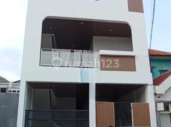 Kost Baru Gress, Full Furnished !! Lokasi Di Perum Wiyung Surabaya Kost Baru Gress, Full Furnished !! Lokasi Di Perum Wiyung Surabaya