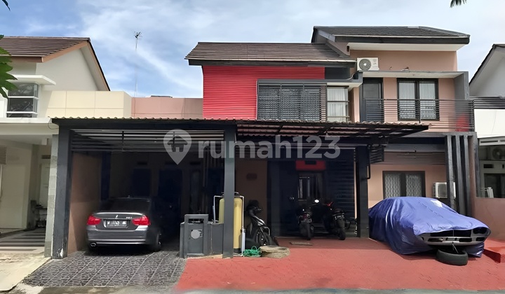 Dibawah Pasarab, Rumah Luas Strategis Di Puri Surya Jaya Gedangan