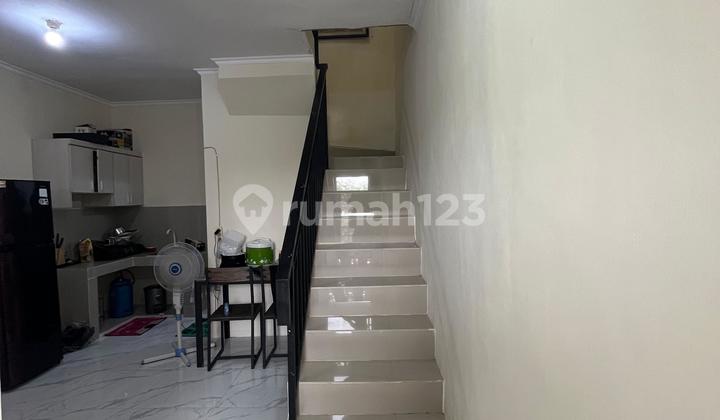 Langka, Harga Bu, Rumah 2 Lt Minimalis Siap Huni di Gununganyar Tambak 2